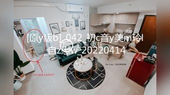 【厕拍新品】丝高新品正式版12，KTV 商场女厕全景5人次，高颜值红衣黑内小姐姐尿尿入镜10分钟，黑衣小妹蹲姿有趣[高清原码无损版] (1)