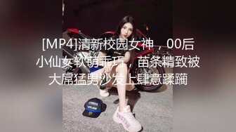 中非友谊黑白情侣女工宿舍换妻4P❤️乱交老黑太动作粗暴把可爱眼镜妹弄疼了男友生气一边草一边和他干架