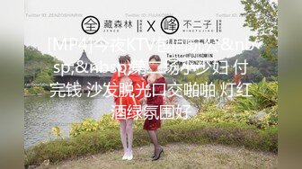 【自整理】能吃到自己奶子的巨乳丰满熟女的屁股一撅，骚逼和屁眼子就张开了，太淫荡了！LochNessa93 最新流出视频合集（第二弹【NV】  (215)